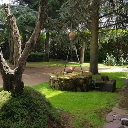 Casa Con Jardin En El Centro Las Navas Del Marques