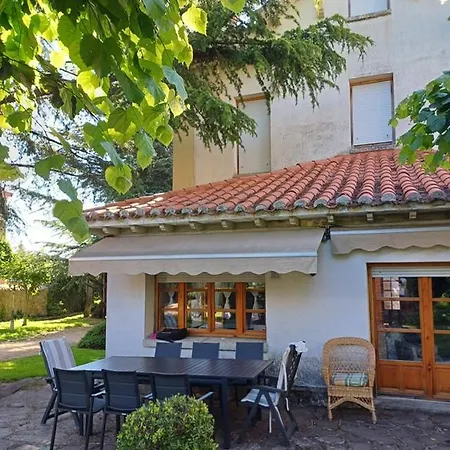 Casa Con Jardin En El Centro 度假居