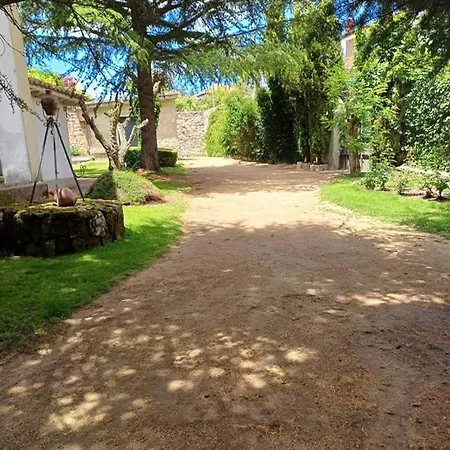Casa Con Jardin En El Centro Las Navas Del Marques